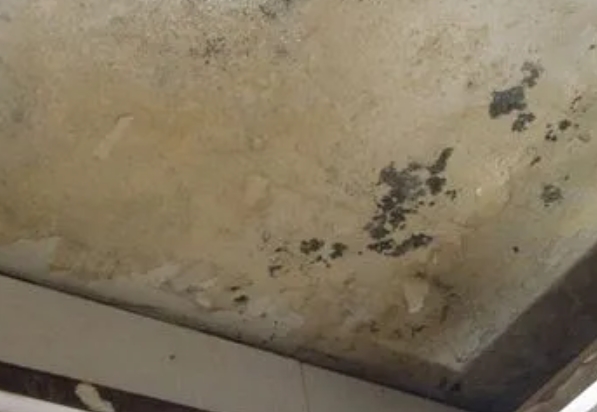 泰顺阳台漏水维修公司分享下泰顺卫生间渗水维修需要注意哪些问题。